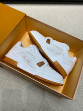 China Replica LV Women Shoes 140usd Only